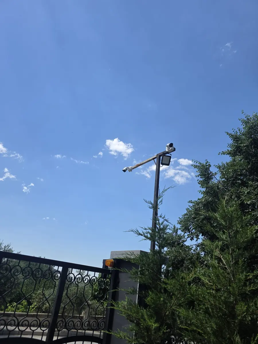 Denizli Bahçe Girişi PTZ Kamera ve Aydınlatma Kurulumu